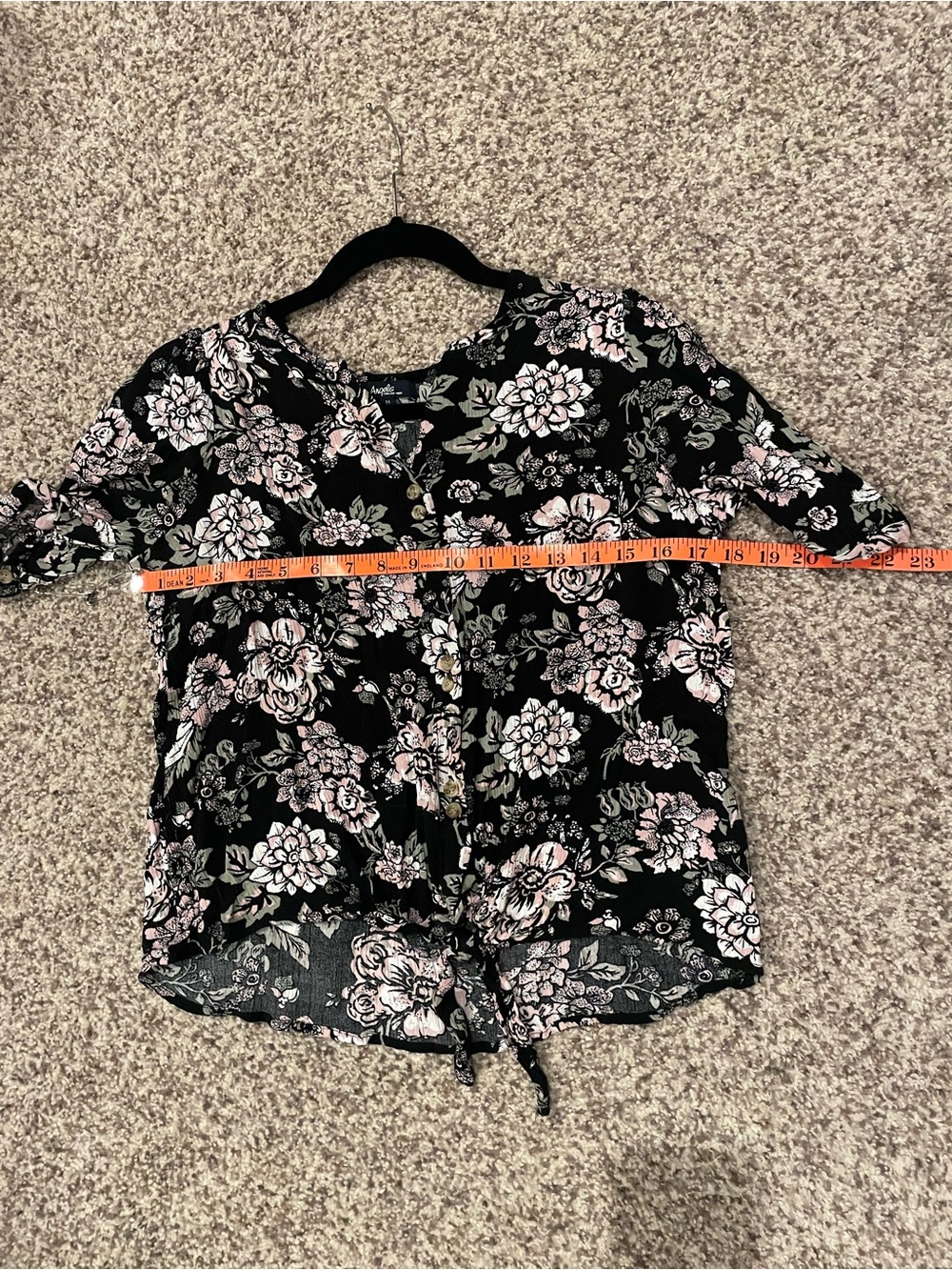 Angels Floral Blouse in Black & Pink Size Medium - Picture 4 of 7